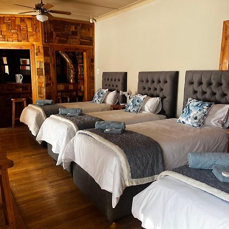 פריס Nkwasi Lodge מראה חיצוני תמונה