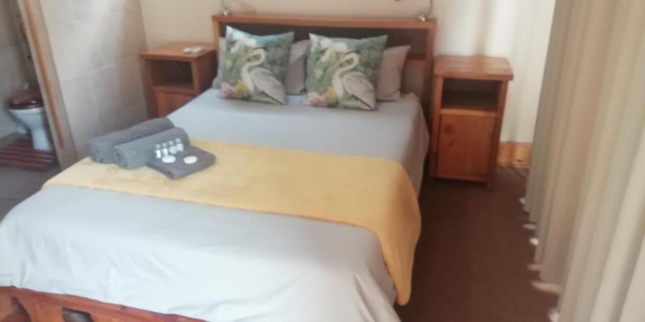 פריס Nkwasi Lodge מראה חיצוני תמונה