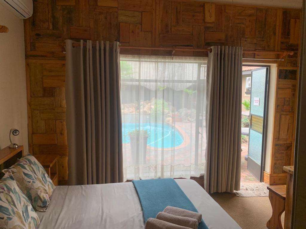 פריס Nkwasi Lodge מראה חיצוני תמונה