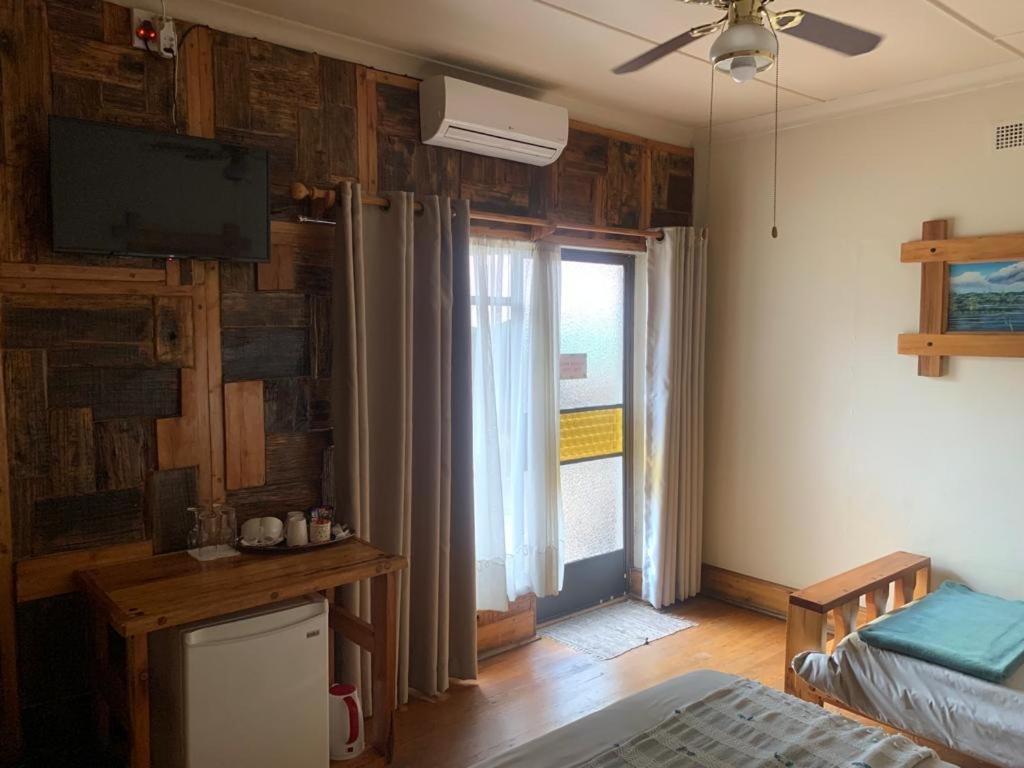 פריס Nkwasi Lodge מראה חיצוני תמונה