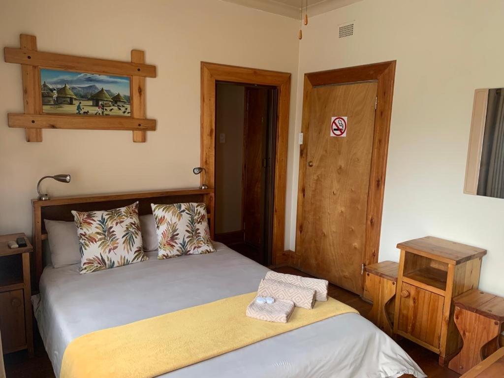 פריס Nkwasi Lodge מראה חיצוני תמונה