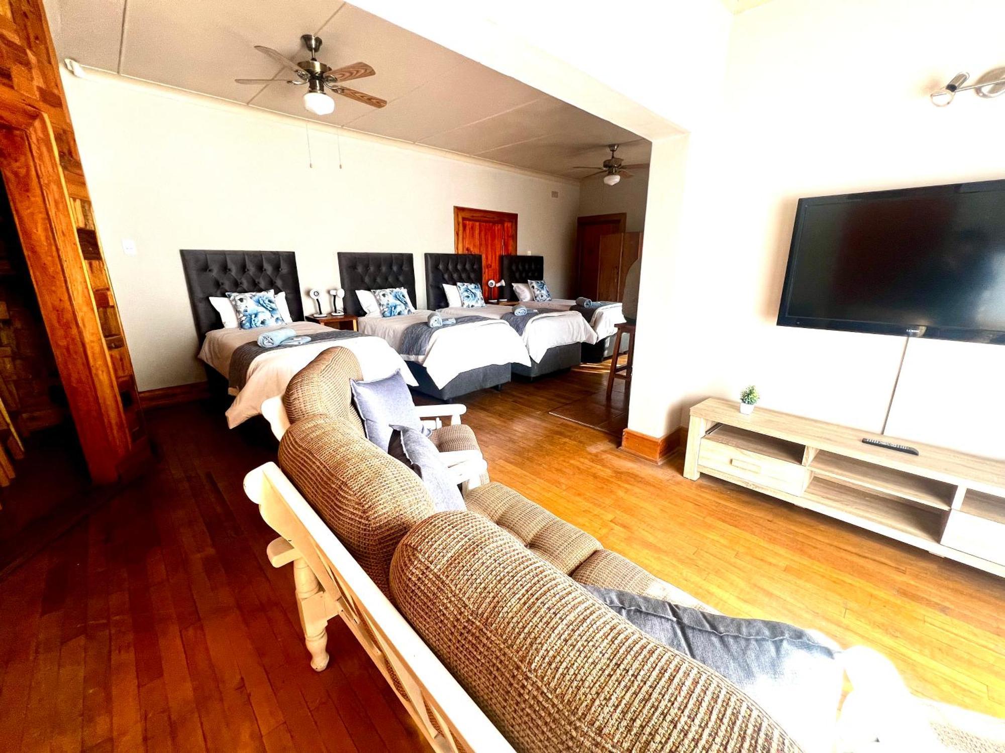 פריס Nkwasi Lodge מראה חיצוני תמונה